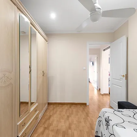 Yovalu Con Balcon Apartament