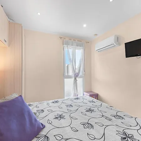 Apartment Yovalu Con Balcon